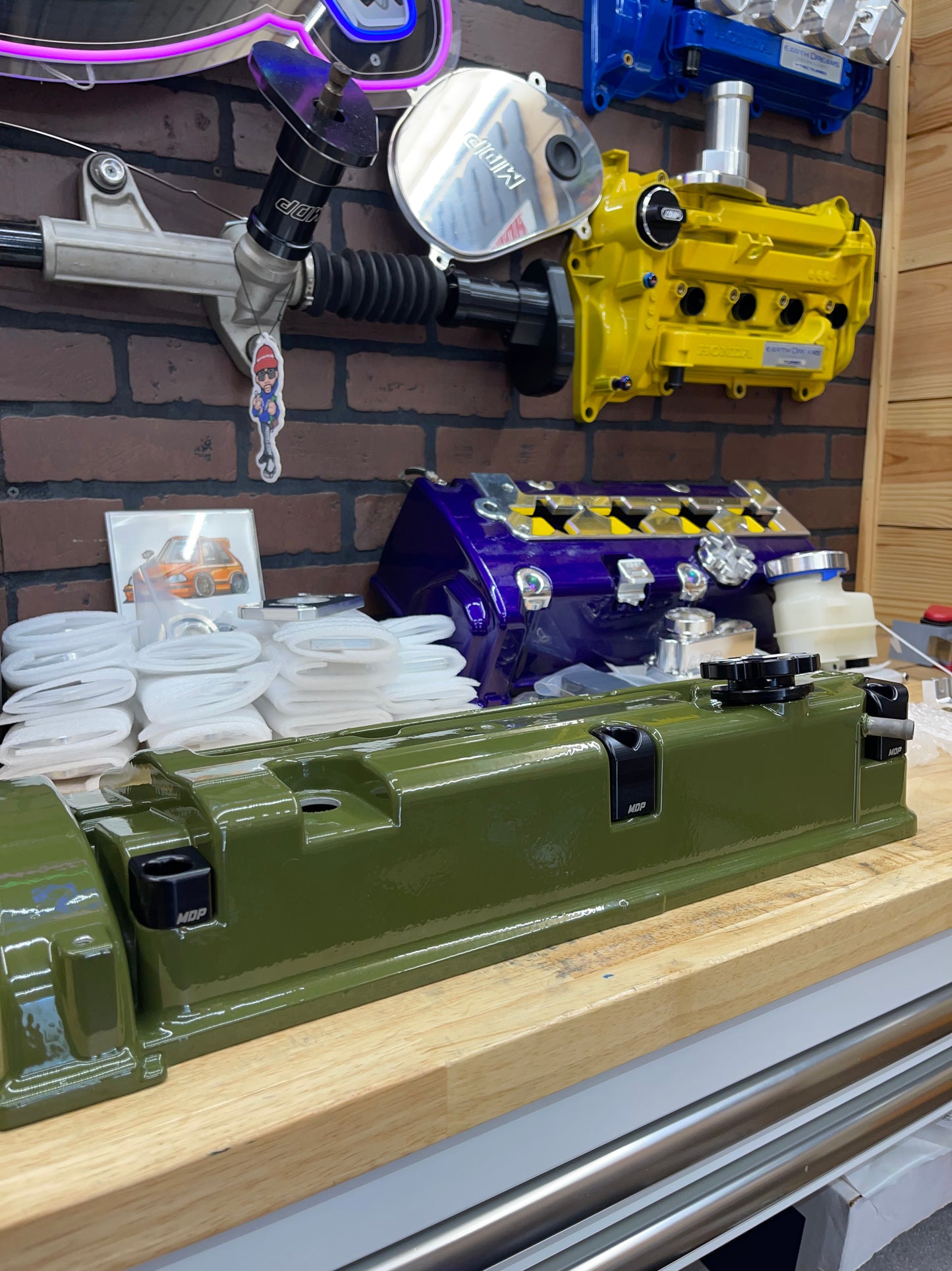 H Series Valve Cover Dress-Up Hardware