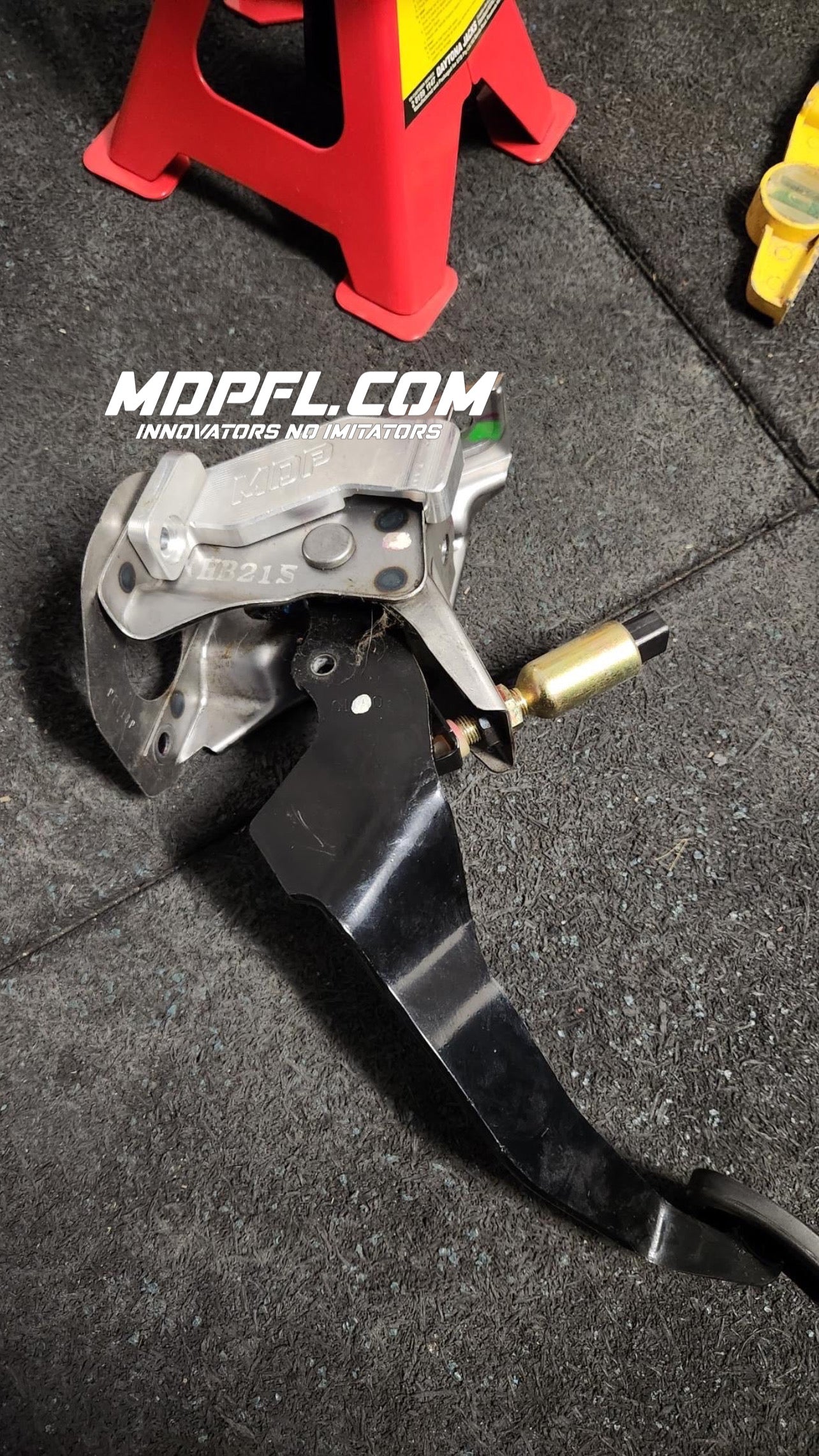 Soporte de montaje del pedal del embrague MDP