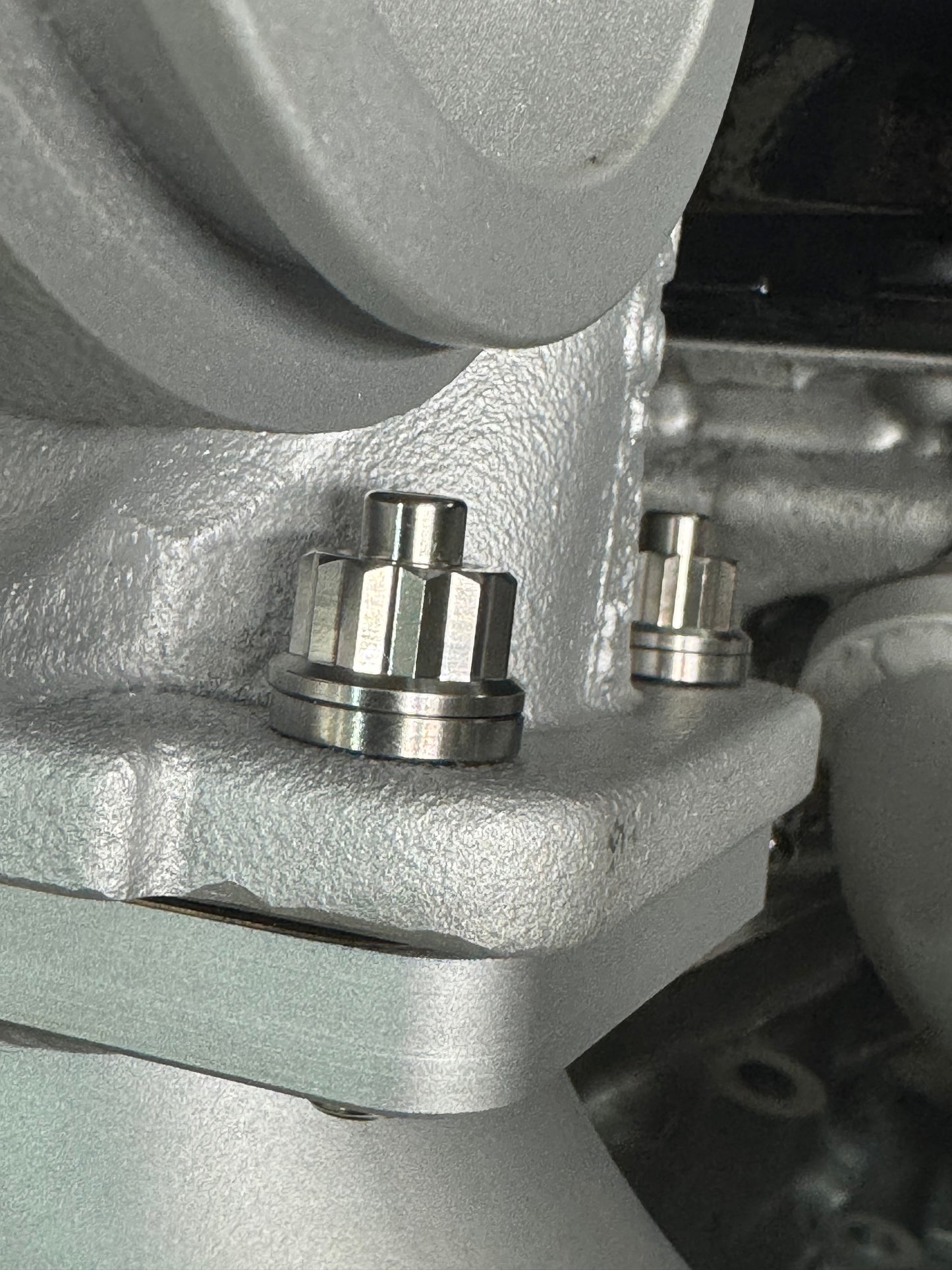 Kit de pernos de colector turbo de titanio crudo MDP (4 piezas) M10X1.5X45mm